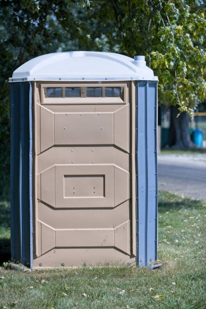 Best Restroom trailer rental cost  in Monongah, WV