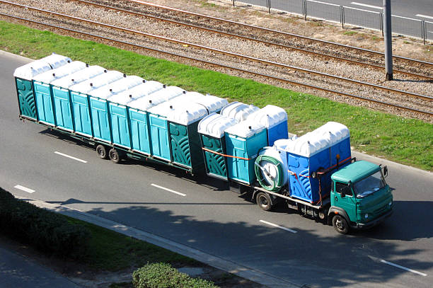 Best Portable restroom trailer rental  in Monongah, WV